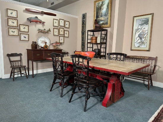 Mantique and Smalls Gallery Auction