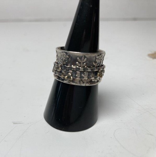 Sterling Silver Spinner Ring With Floral Motif and Bees Size 8