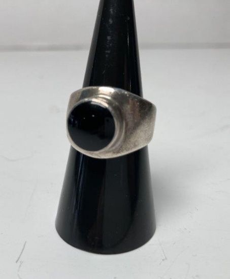 Sterling Silver Ring With Onyx Stone Size 7