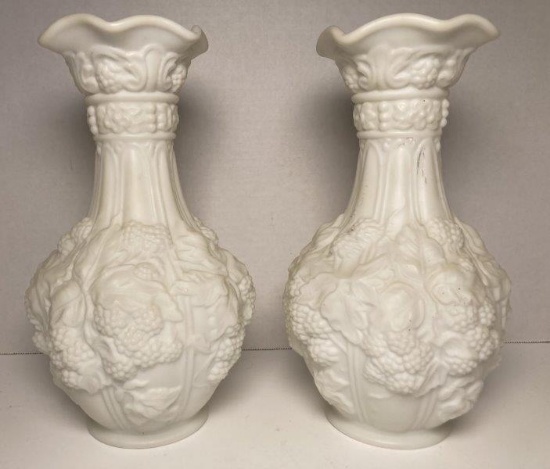 2 Vintage Imperial Loganberry Grape Milk GLass Vases
