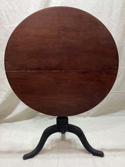Tilt Top Tea Table
