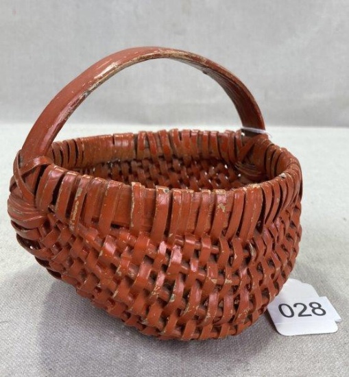 Small Painted Buttocks Basket