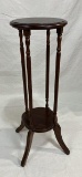 Bombay Co. Two-Tier Stand