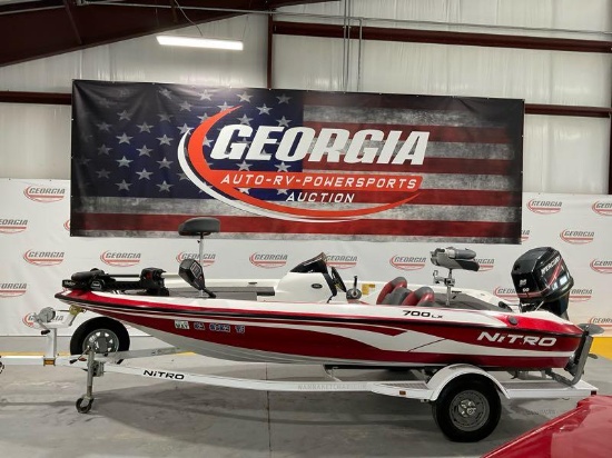 2004 RED NITRO 700LXSC