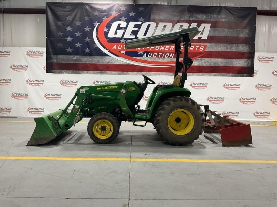 JOHN DEERE 3025E