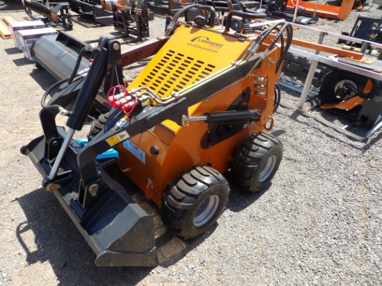 LAND HONOR LDH-BC380 MINI SKID STEER
