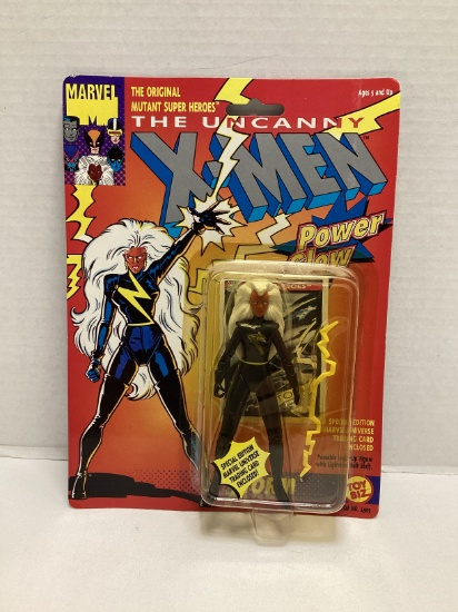 Toy Biz Uncanny X-Men Storm Action Figure
