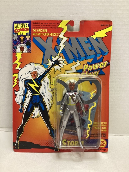 Toy Biz X-Men Storm Action Figure