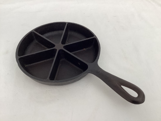 Cast Iron Corn Bread Skillet