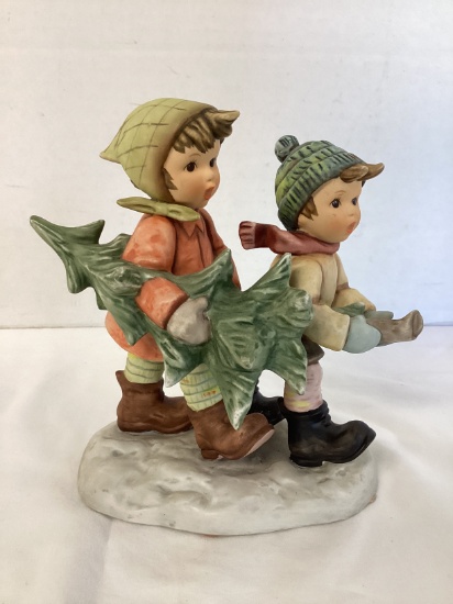 Goebel 1996 Tree Trimming Time Hummel Figurine