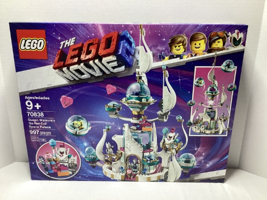 New LEGO Movie 2 70838 Queen Whatevra's 'Not-So-Evil' Space Palace Building Set
