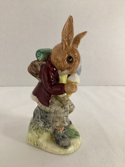 Royal Doulton Billie Bunnykins Cooling Off Figurine