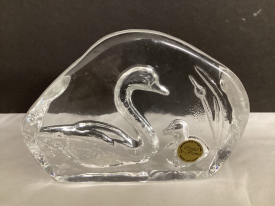 Cristal de France Reverse Embossed Swan Paperweight