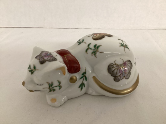 Japanese Cat Figurine