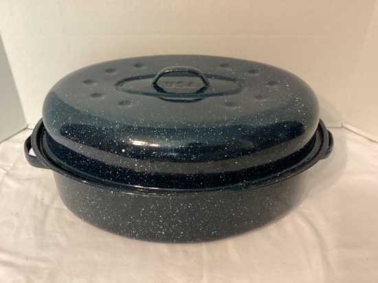 Large Enameled Metal Roasting Pan