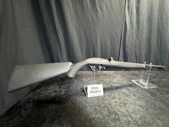 MOSSBERG MOD 715 22 CAL IN BOX SN#EME3765007