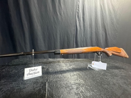 REMINGTON MOD 700 223 CAL HEAVY BARREL SOME RUST ON BARREL SN#B6438478