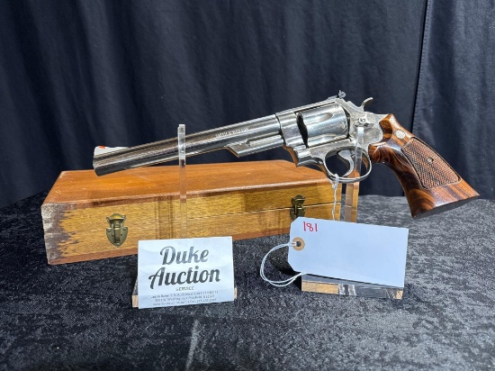 SMITH AND WESSON MOD 29-3 NICKEL 44 MAG IN WOOD CASE SN#AHF9438