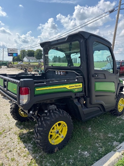 2022 JOHN DEERE XUV 835M SIDE BY SIDE HYDRAULIC TILT BED - HEAT AND AC - WITH RADIO - 182 MILES -