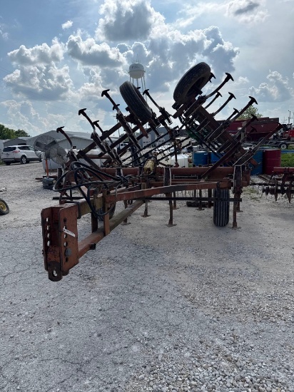 WIL-RICH 22 FT FIELDCULTIVATOR