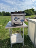GLOBE NATURAL GAS COMMERCIAL CHARBROILER