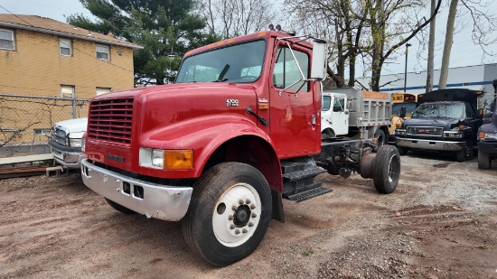 1994 International 4700 DT408 11k Miles.
