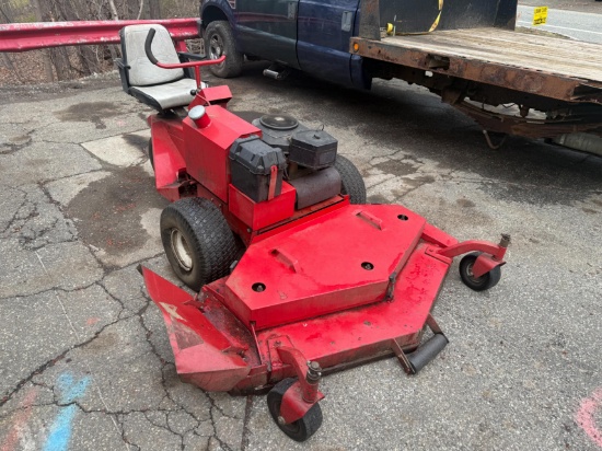 Ferris 61" Mower. Kohler Engine, 810 Hours.