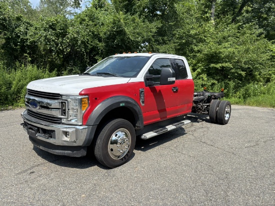 2017 Ford F-550 4x4 Cab and Chassis 6.7 Diesel - 82,000 Miles