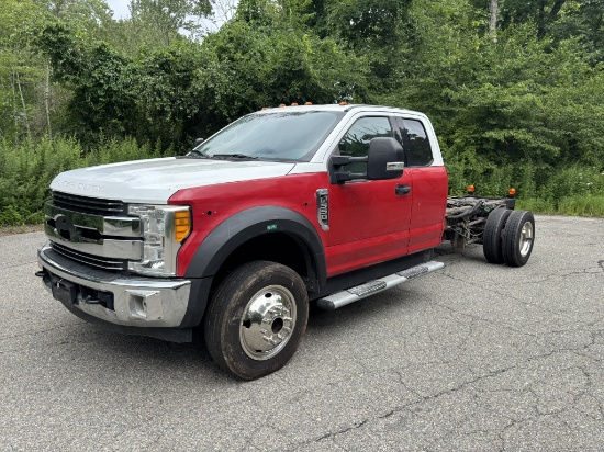 2017 Ford F-550 4x4 Cab and Chassis 6.7 Diesel - 45,000 Miles