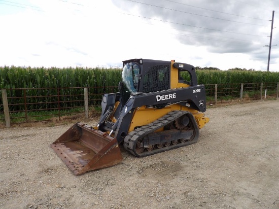2015 John Deere 329E