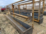24 foot freestanding panel with adjustable feed bun