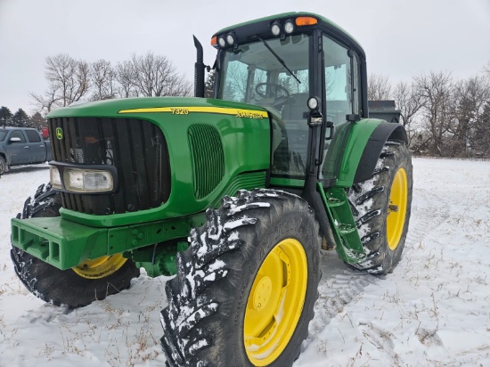 2003 JOHN DEERE 7320