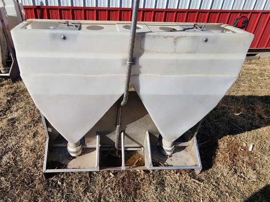 THORP WET/DRY. 48 INCH HOG FEEDER 
