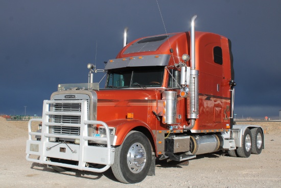 2001 Freightliner Classic XL Semi