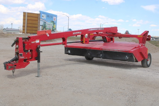 2012 Massey Heston 1372 Discbine Mower