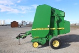 John Deere 567 Round Baler