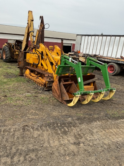 John Deere 350 w/ Hoe
