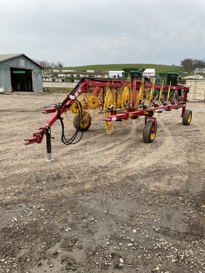 New Holland HT154 12 Wheel V Rake w/ Dual Kicker Wheels