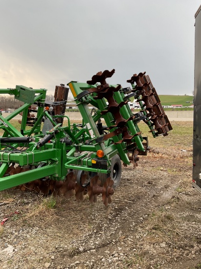 Summer MFG Vertical Till 18ft