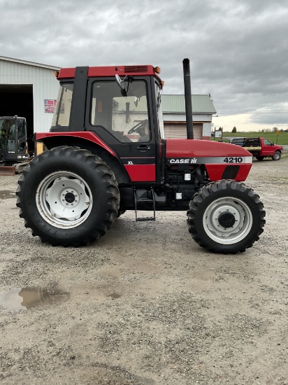 Case IH 4210 Tractor