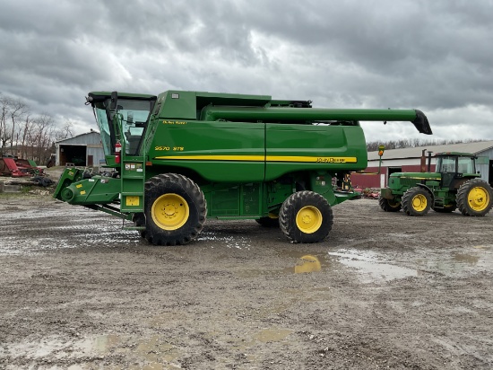 John Deere 9570 STS Combine