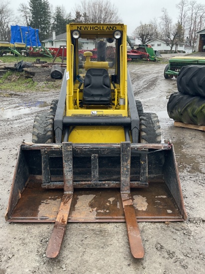 New Holland L778 Skid Steer