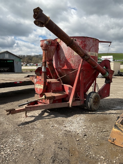 Gehl Feed Grinder Mixer