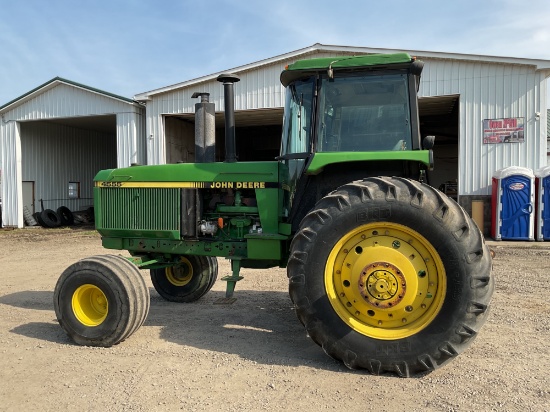 John Deere 4555