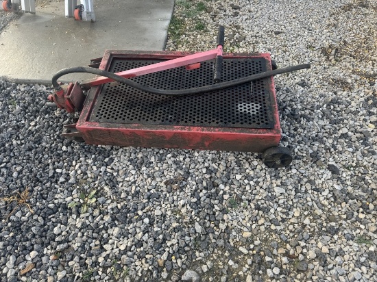 PORTABLE OIL PAN WITH PUMP