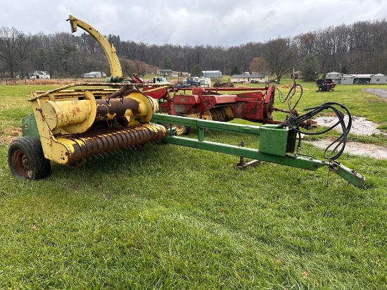 JOHN DEERE 3950 PULL TYPE FORAGE HARVESTER