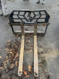 QUICK ATTACH PALLET FORKS