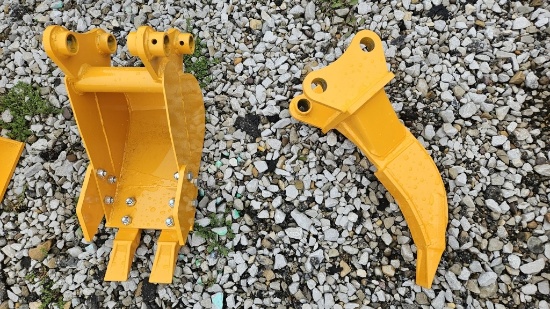 NEW QUICK ATTACH BUCKET & RIPPER