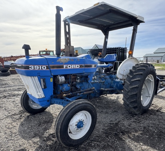 FORD 3910 TRACTOR