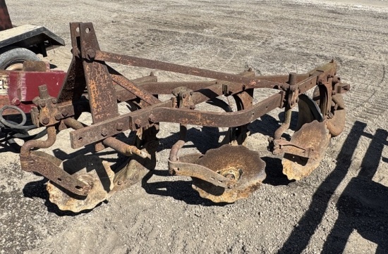 3 BOTTOM PLOW